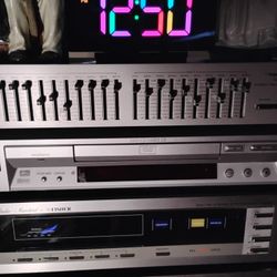 Realistic Equalizer And Very Good Condition Works Well