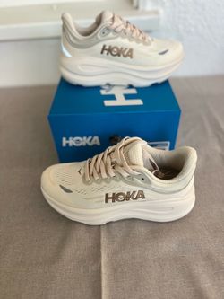 HOKA Bondi 9 – Women’s Size 6.5B