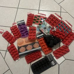 JELLO/DESSERT/CHOCOLATE MOLDS