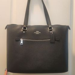 Coach Purse Black And Silver 