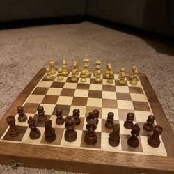 travel chess set