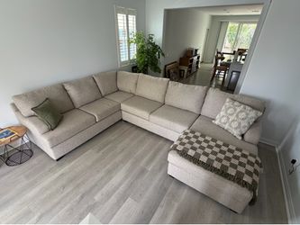 Large sectional couch - only 1 year old!