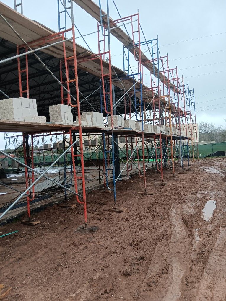 Ocupo Ayudante Y Albañil