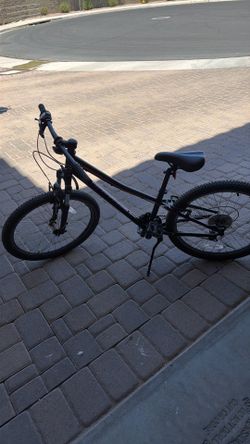 Girls 24” specialized Hot Rock