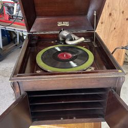 1antique 1921 Victrola VV-90 With A Pack Of Records Sunday Only 19