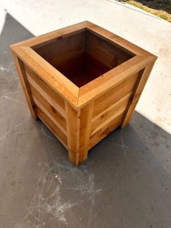 Planter box