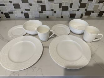 Gorham 4 Pc Bone China Table Setting For 2