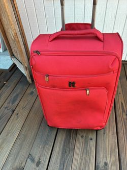 Suitcase IT 2 pounds$5