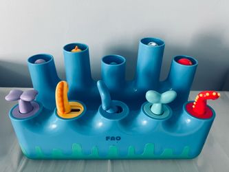 FAO Schwarz Toddler Cause & Effect Activity Toy