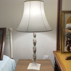 Vintage 1940’s White Lamp With Pink Ceramic Roses