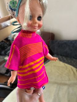 1972 Chrissy/ Velvet Hair Growing Doll s/ Outfits