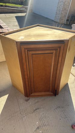 Used kitchen upper cabinet