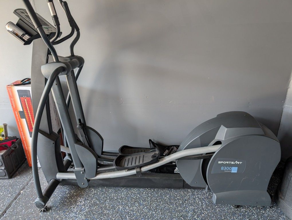 Sports Art Elliptical