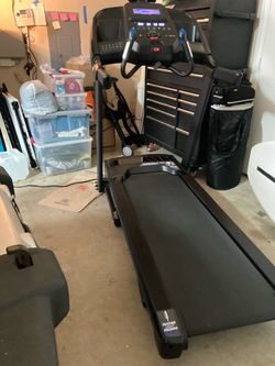 Horizon treadmill