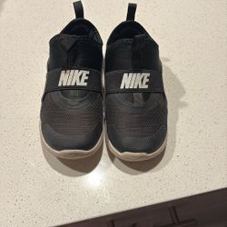 Toddler Nike Shoes, Size 10