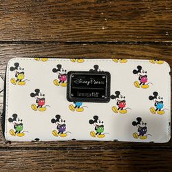 Loungefly Mickey Mouse Wallet