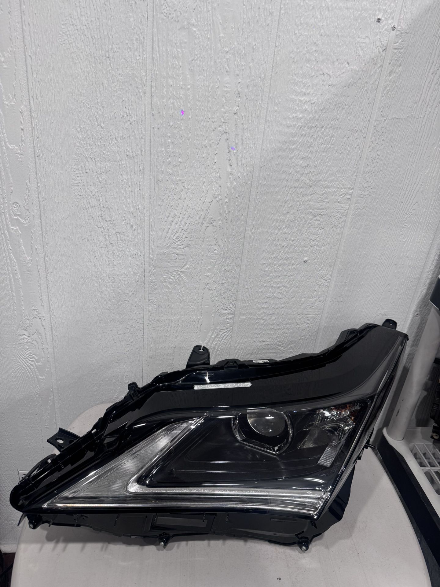 2016-2019 Lexus RX350 LED, Single Beam, USA Headlight Left Used OEM