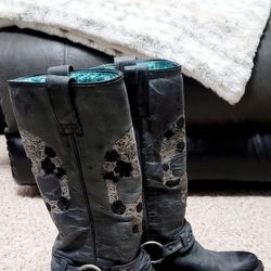 Woman's Corral Embroidered Skull & Harness Western Round Toe Boots