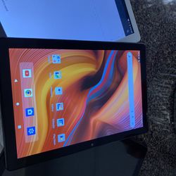 3 android tablets
