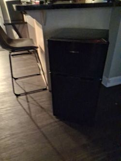 MINI FRIDGE/FREEZER