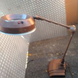 Vintage Desklamp With Magnifyer