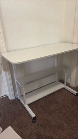 Adjustable table