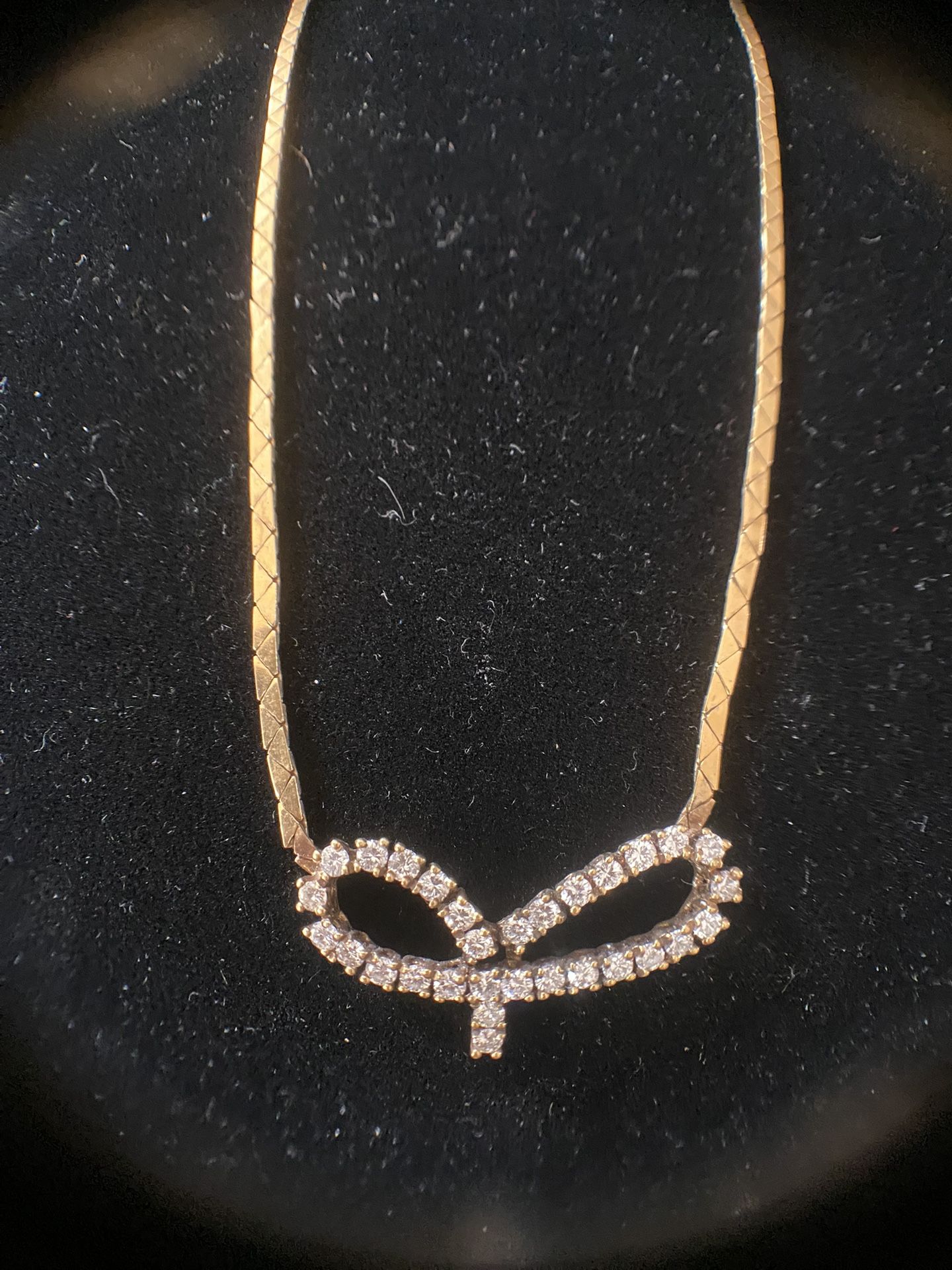 Women’s Diamond Necklace