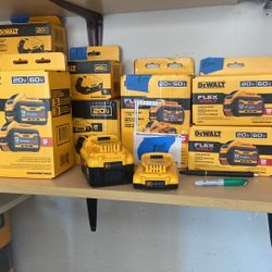DeWalt Batteries 20V XR & FlexVolt – Various Sizes New 