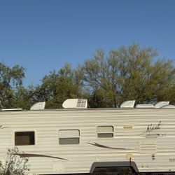 SALE/TRADE 2008 NORTHWOOD NASH 25S - NEW ROOF AND TIRES 