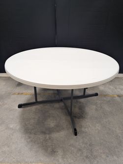 LIFETIME White Round Bi-Fold Portable Table