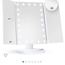 Makeup/Vanity Light Mirror