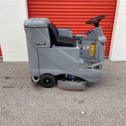 Advanced Avenger Smart Solutions  Advenger 2810D  Type E Floor Cleaning Machine