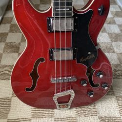 Hagstrom Viking Bass - Cherry Red
