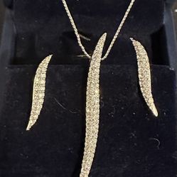 Swarovski Crystal Necklace Earring Set