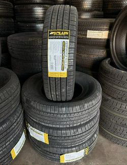 235 75 15 Nuevo set de Llantas