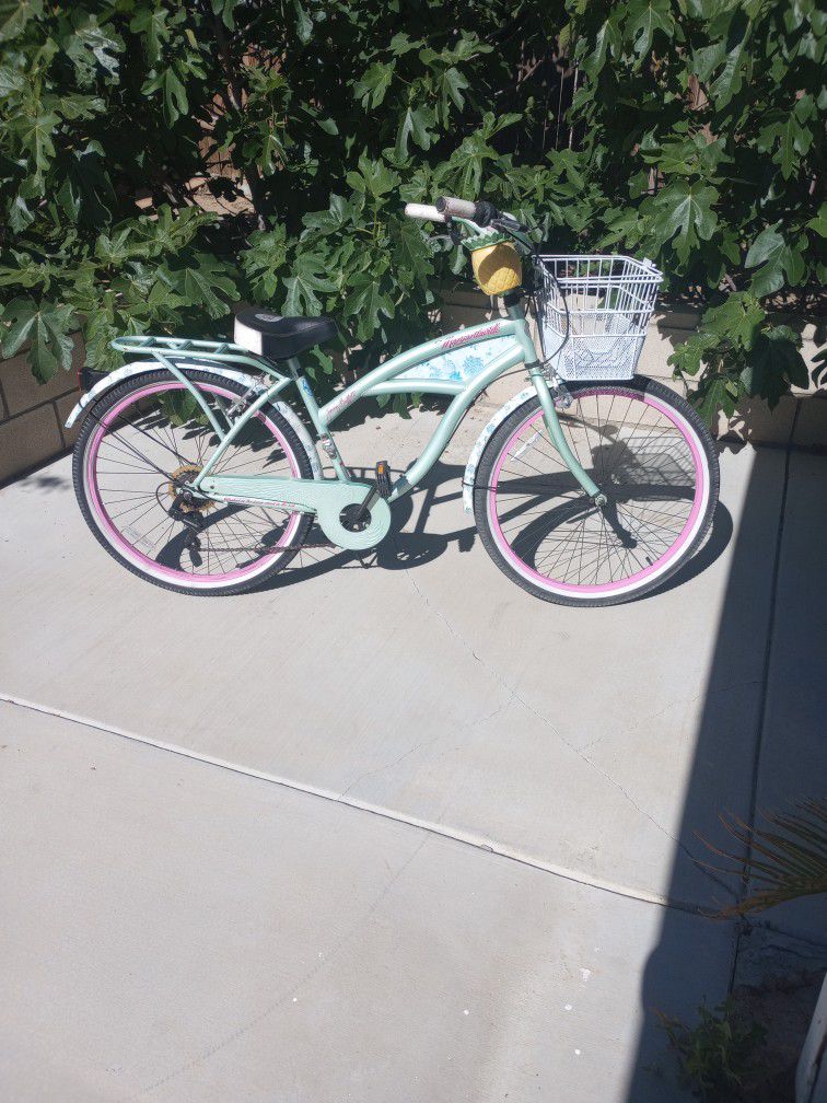 Used 26 Inch Margaritaville Beach Cruiser,7 Speed. Still In Good Condition,Ready To Ride. Asking $50 Pending Pick Up 