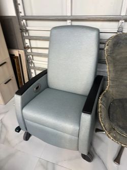 OFS Carolina Orchestra Patient Recliner – Starting from $1,000