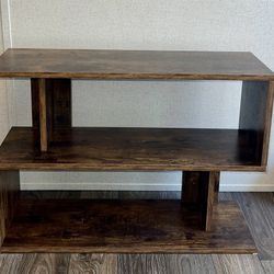 Side Table // Mesa Auxiliar 