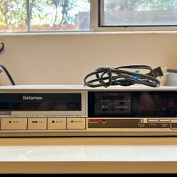 Sony SL-10 Betamax Player Recorder VCR Beta Max Analog Retro