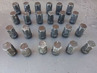 Chevy Silverado Lugs Nuts