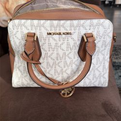Michael Kors Crossbody