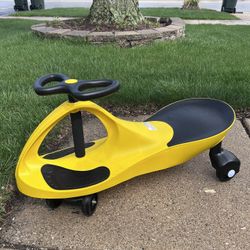Wiggle Car Ride On Toy - No Batteries, Gears or Pedals - Twist, Swivel, Go