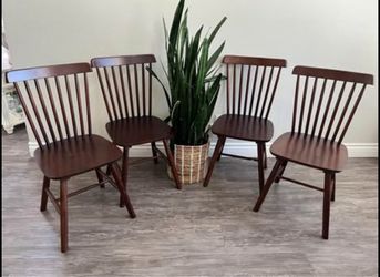 Walnut Windsor Dining Chairs Set of 4 Wooden Dining Chairs Set of 4 Walnut Spindle Dining Chairs for
