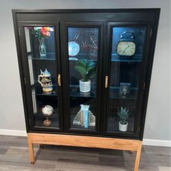 Beautiful Refinished Hutch