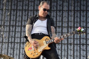 Social Distortion