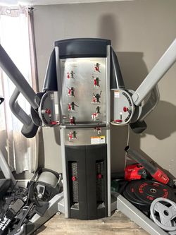 Free motion cable machine