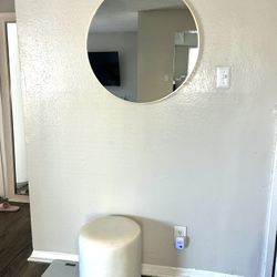Pouf Ottoman + Mirror 