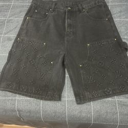 Louis Vuitton Shorts 