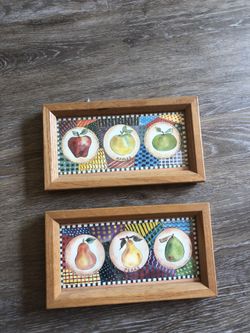 Fruit frame wood