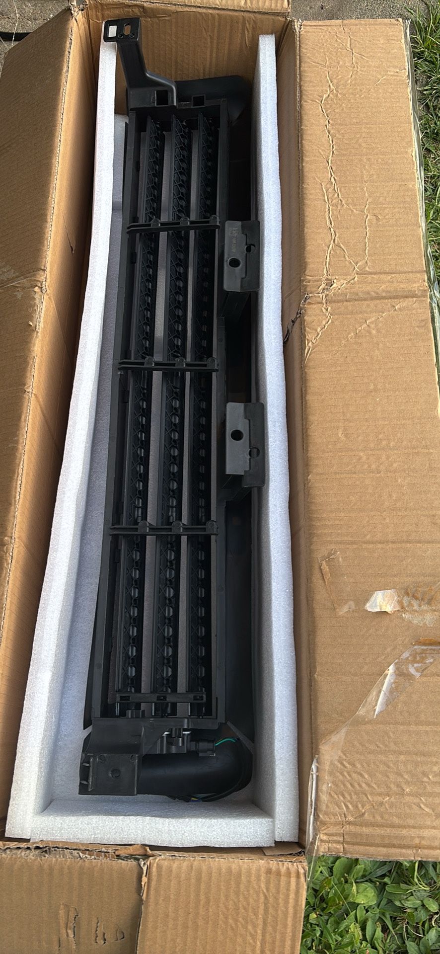 Active Grill Shutter With Motor
